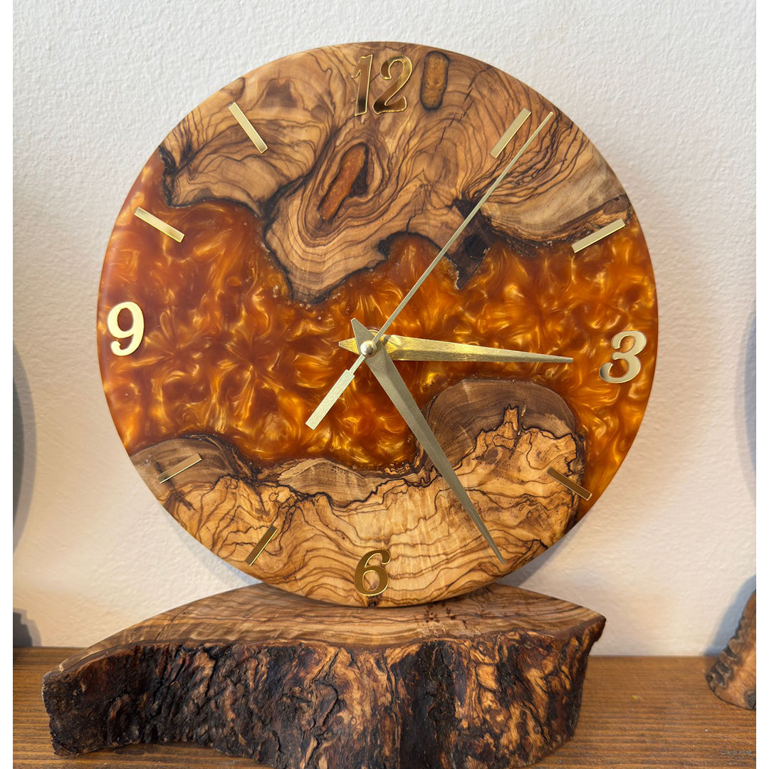 Bordur: Oliventræ og gylden epoxy