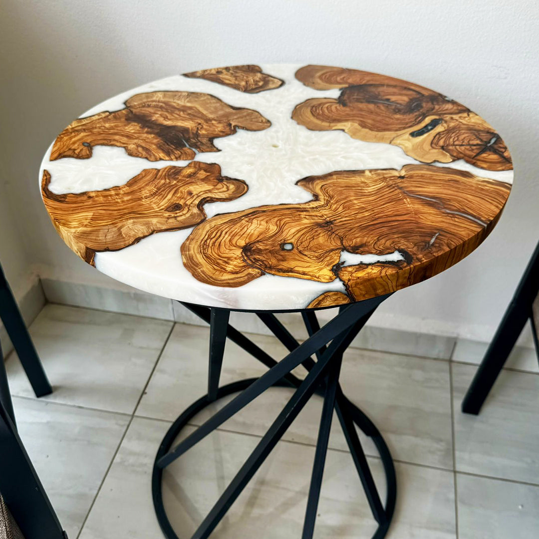 Oliventræ & hvid epoxy sidebord